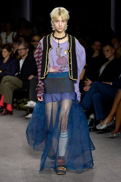 Look 4